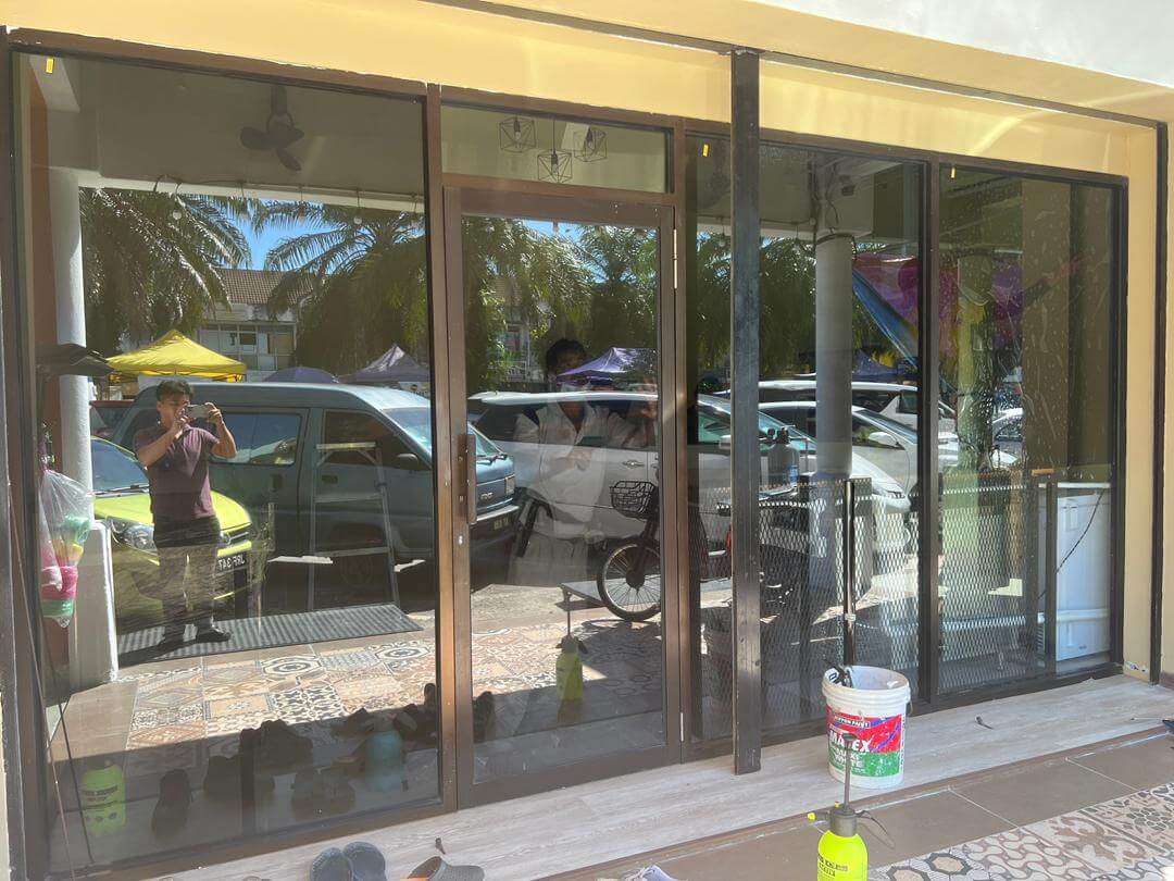 TINTED GLASS RUMAH PEJABAT SUNGEI WANG PLAZA