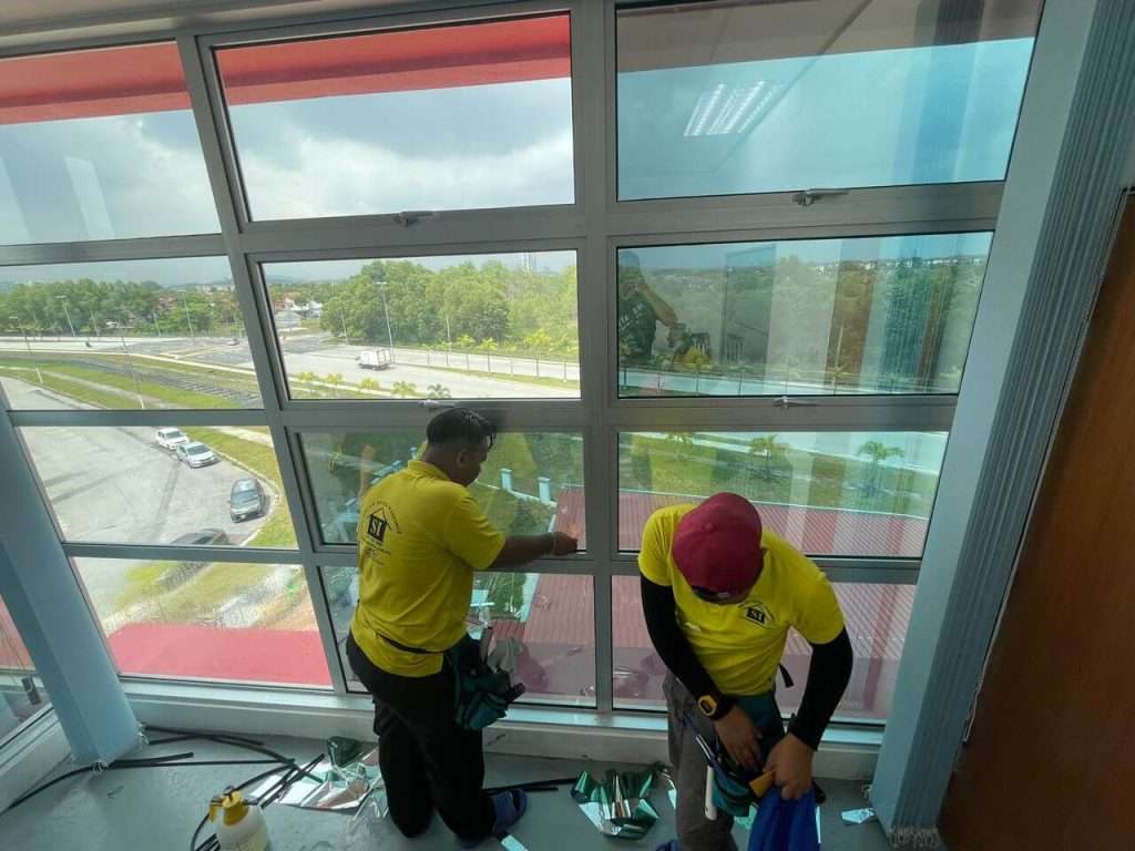 TINTED GELAP RUMAH PEJABAT KOMERSIAL KIARA DESIGNER SUITES