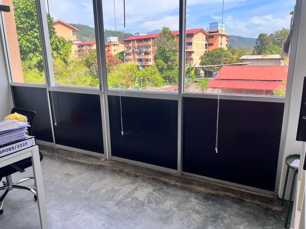 TINTED GELAP RUMAH PEJABAT BANGUNAN KILANG AMPANG