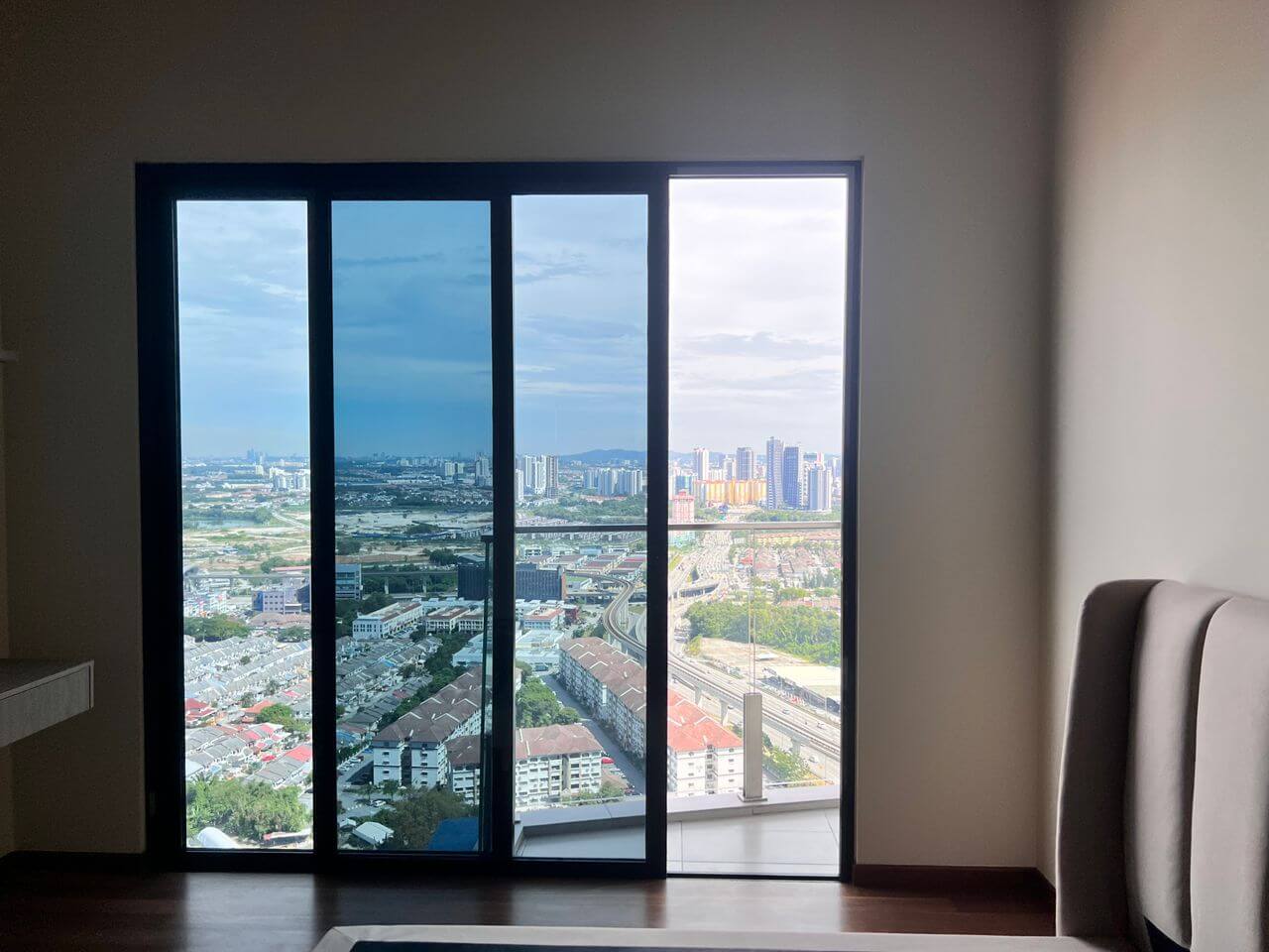 TINTED RUMAH PEJABAT BANGUNAN PANDAN INDAH