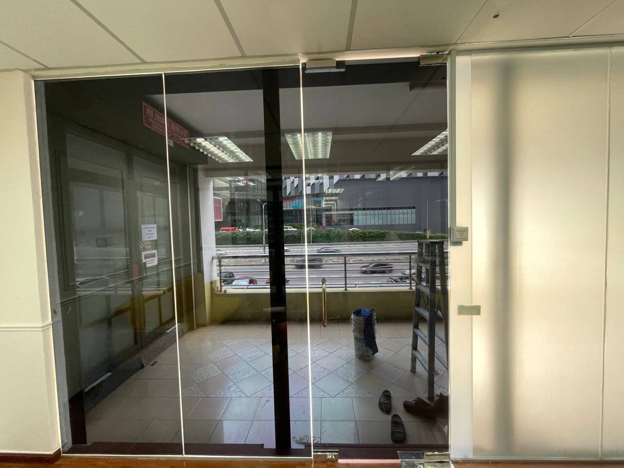 HARGA TINTED RUMAH PEJABAT BANGUNAN PANDAN INDAH