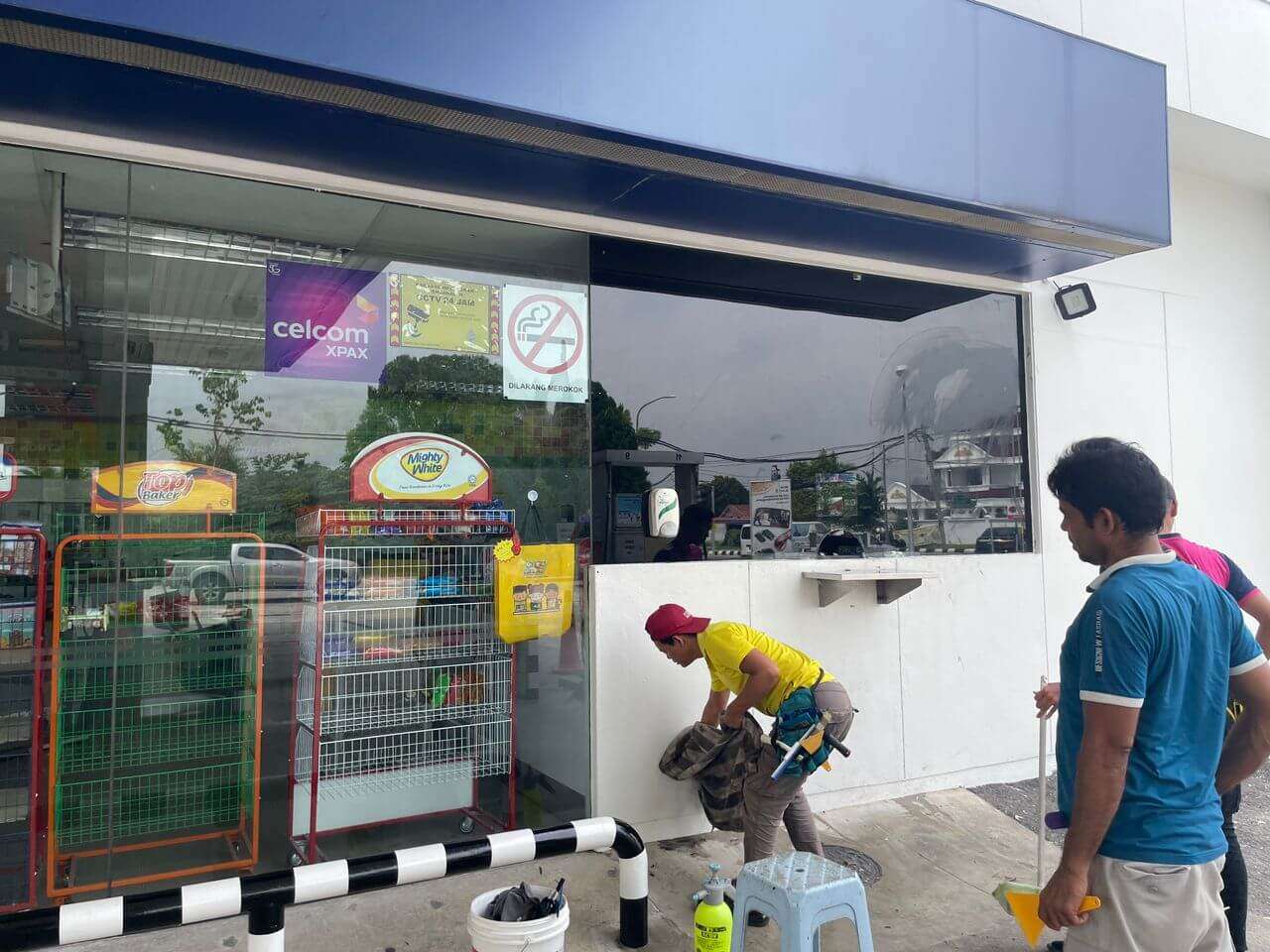 TINTED SEKOLAH MASJID KEDAI KILANG GOMBAK