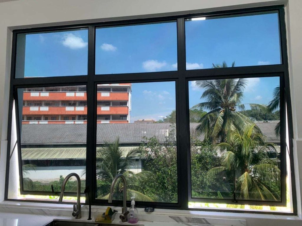 HARGA TINTED RUMAH PEJABAT BANGUNAN BATU CAVE
