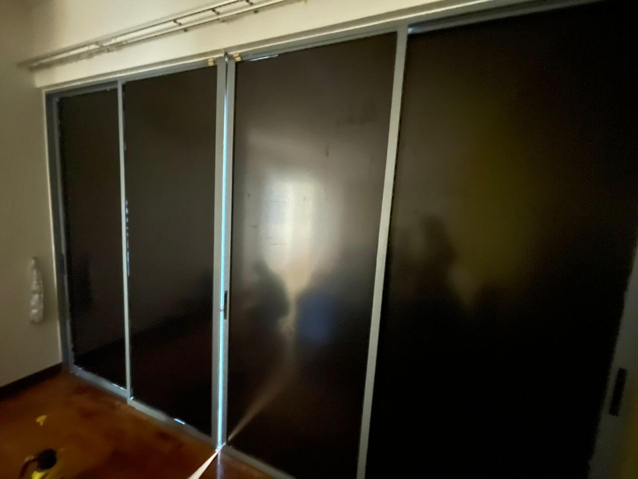 HARGA TINTED RUMAH PEJABAT BANGUNAN SETAPAK