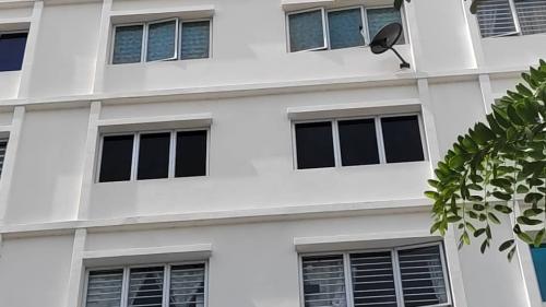 TINTED FILM RUMAH PEJABAT KOMERSIAL TTDI JAYA PLAZA