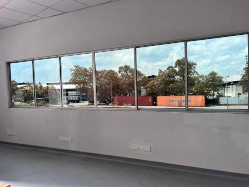 TINTED GLASS RUMAH PEJABAT KOMERSIAL SETAPAK INDAH