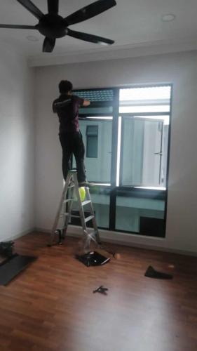 TINTED GLASS RUMAH PEJABAT KOMERSIAL SENTUL