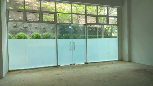 TINTED GELAP RUMAH PEJABAT KOMERSIAL TITIWANGSA