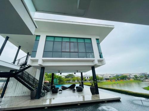 TINTED GELAP RUMAH PEJABAT KOMERSIAL SECTION 5 WANGSA MAJU
